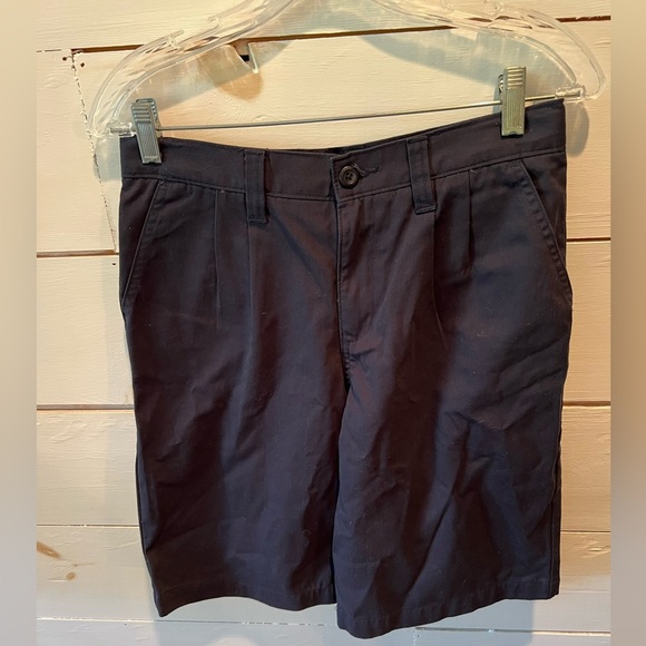 Old Navy boys 12 husky adjustable waist flat front school uniform shorts, EUC - Picture 1 of 9